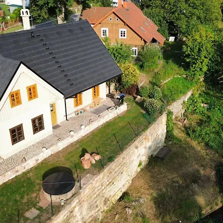 בית נופש Slunecna Roubenka U Splavu Dvůr Králové nad Labem