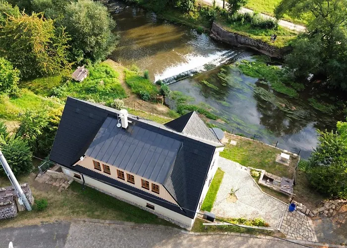 Semesterbostad Slunecna Roubenka U Splavu